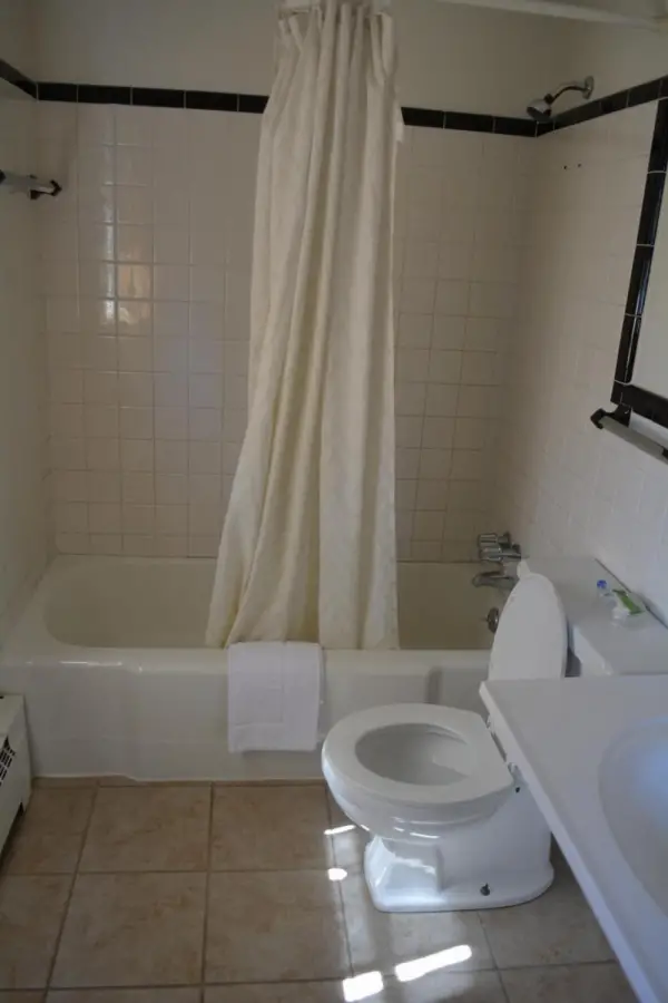 Ventura Motel 5